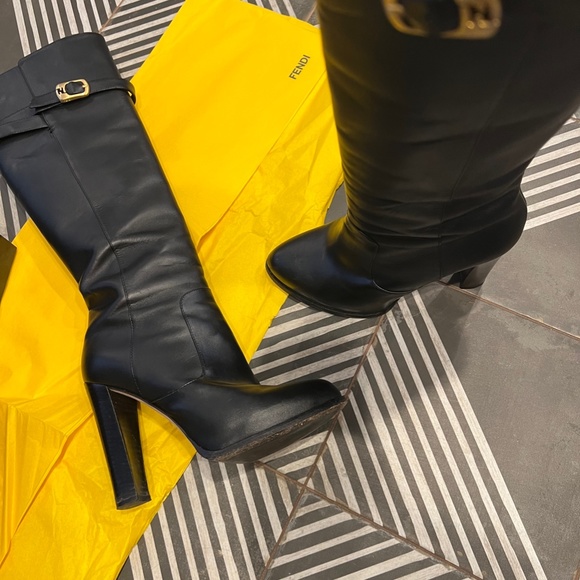 COPY - Fendi Boots - Picture 6 of 13